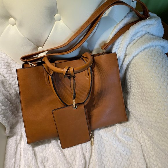 Handbag with shoulder strap Tan - Picture 12 of 16